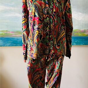 Vera Bradley XL Pajamas. Vibrant and colorful 🟧🟥🟩⬜️🟦. Excellent condition